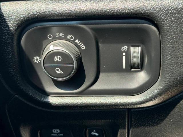 2020 Ram 1500 Big Horn Crew Cab 4x4 57 Box
