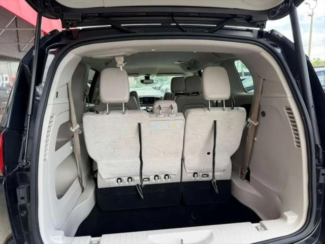 2017 Chrysler Pacifica Touring-L Plus
