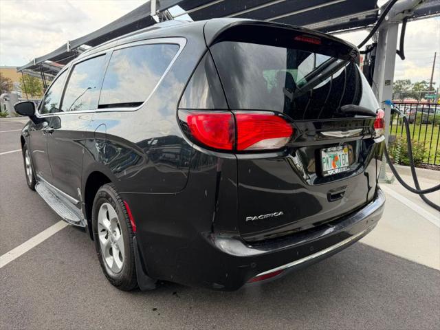 2017 Chrysler Pacifica Touring-L Plus