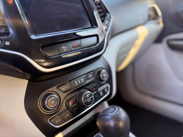 2019 Jeep Cherokee Limited FWD