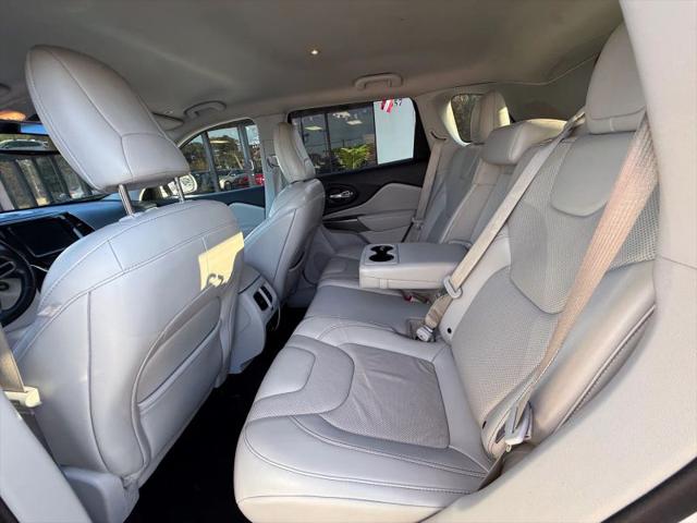 2019 Jeep Cherokee Limited FWD