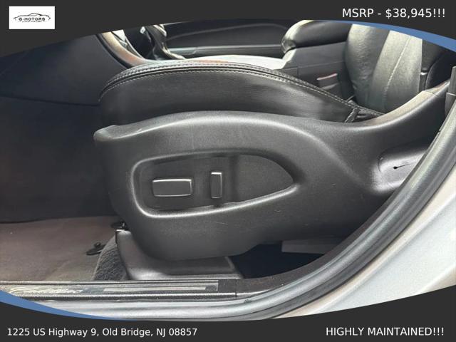 2015 Cadillac SRX Standard