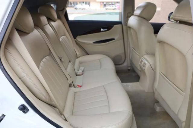 2017 INFINITI QX50 Base