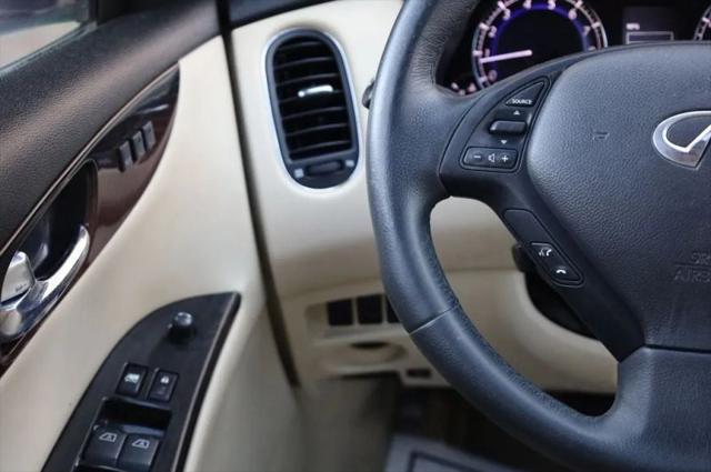 2017 INFINITI QX50 Base