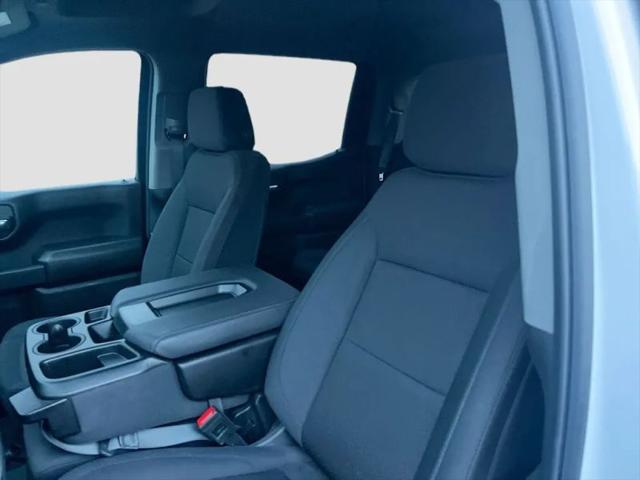 2025 GMC Sierra 1500 4WD Crew Cab Short Box Pro