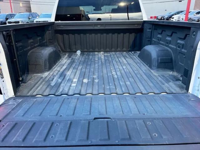 2025 GMC Sierra 1500 4WD Crew Cab Short Box Pro