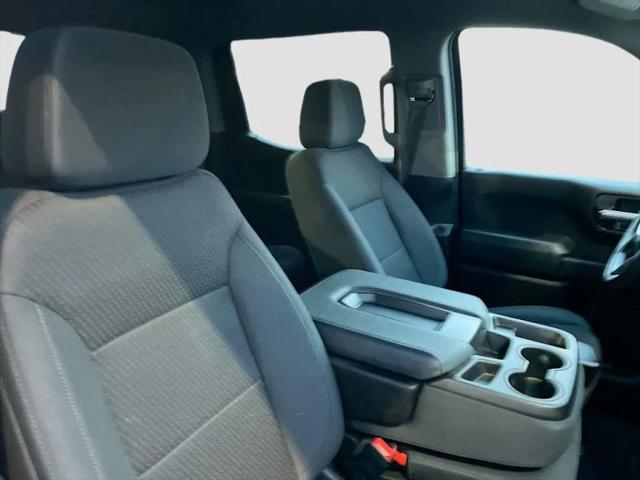 2025 GMC Sierra 1500 4WD Crew Cab Short Box Pro