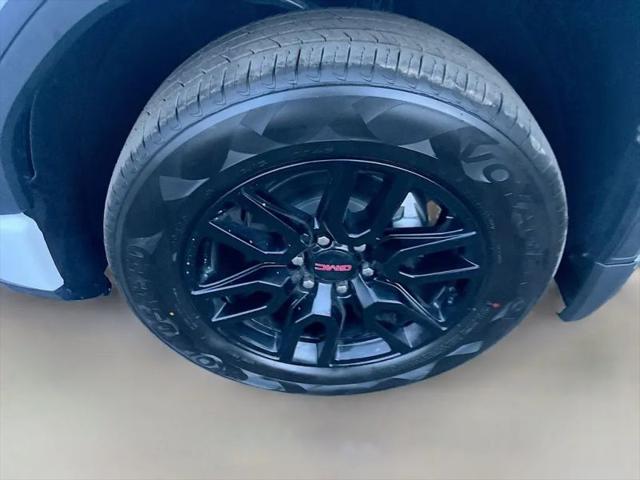 2025 GMC Sierra 1500 4WD Crew Cab Short Box Pro
