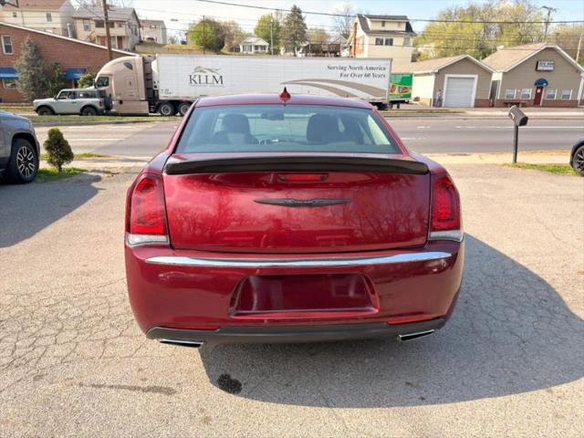 2020 Chrysler 300 Touring