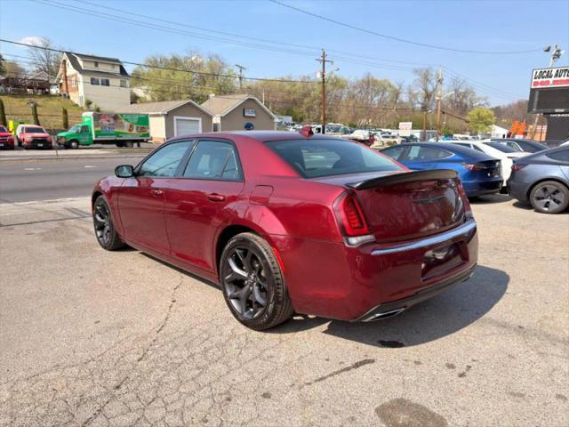 2020 Chrysler 300 Touring