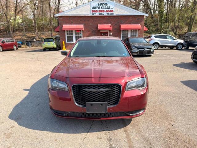 2020 Chrysler 300 Touring