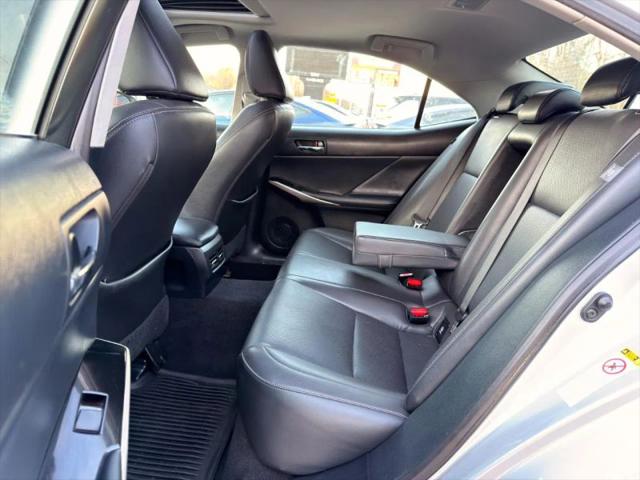 2016 Lexus IS 300 300