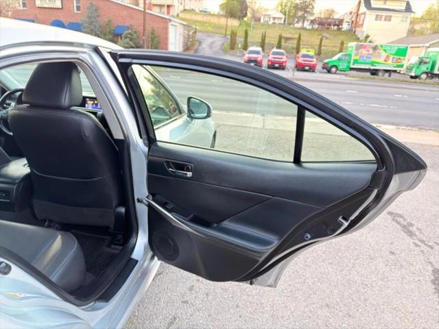 2016 Lexus IS 300 300