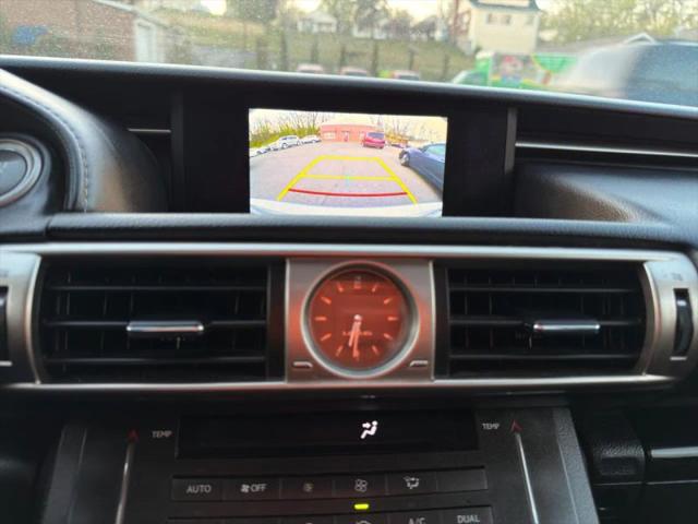 2016 Lexus IS 300 300