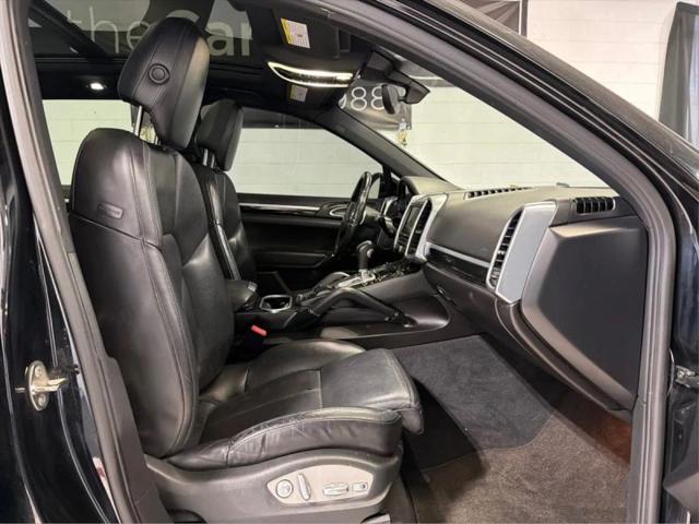 2012 Porsche Cayenne Base