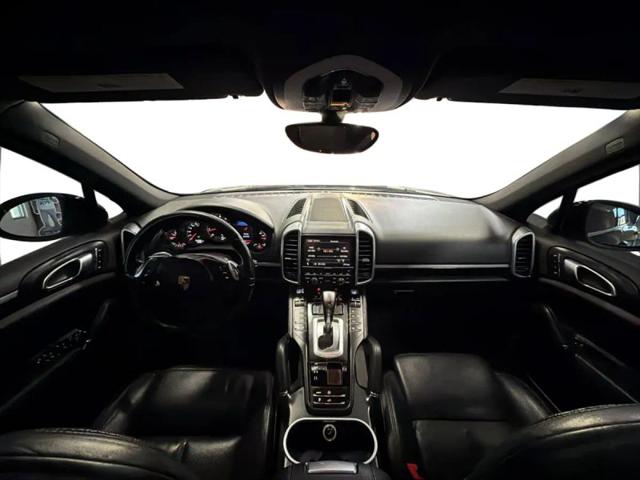 2012 Porsche Cayenne Base