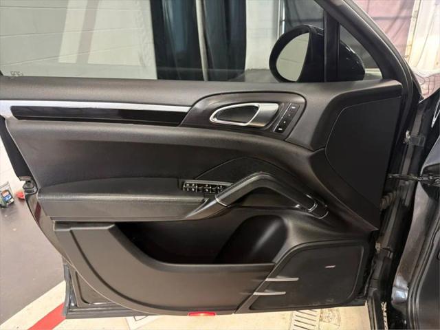 2012 Porsche Cayenne Base