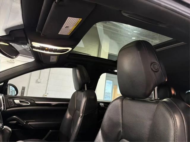 2012 Porsche Cayenne Base