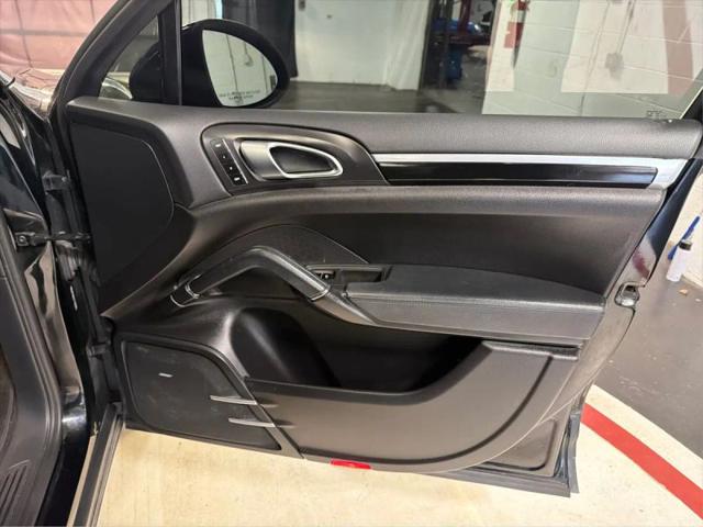 2012 Porsche Cayenne Base