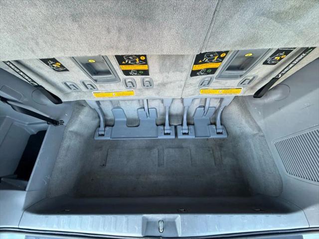 2013 Toyota Sienna LE V6 8 Passenger