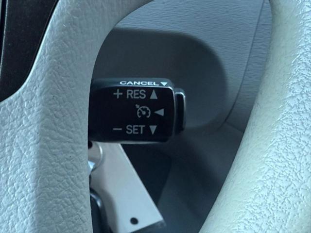 2013 Toyota Sienna LE V6 8 Passenger
