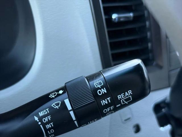 2013 Toyota Sienna LE V6 8 Passenger