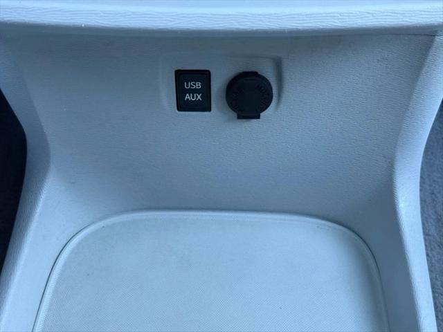 2013 Toyota Sienna LE V6 8 Passenger