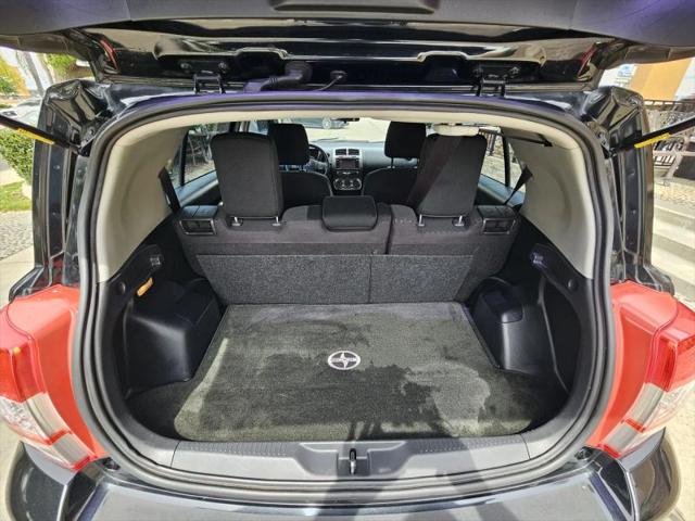 2014 Scion xD Base