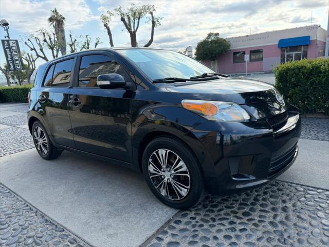 2014 Scion xD Base