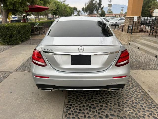 2017 Mercedes-Benz E-CLASS E 300 E 300