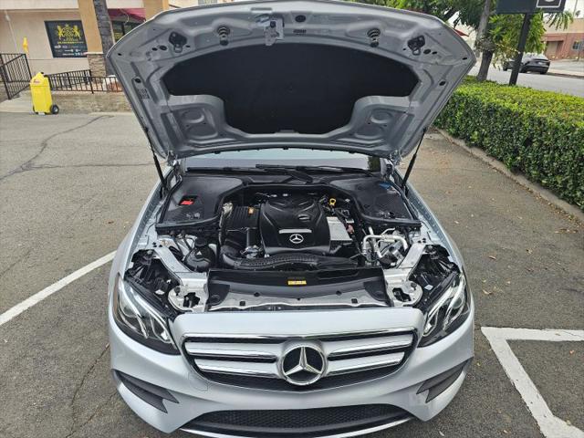 2017 Mercedes-Benz E-CLASS E 300 E 300