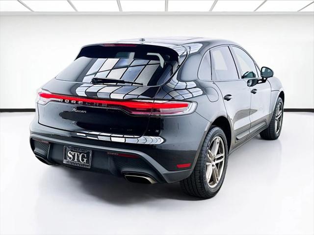 2025 Porsche Macan T