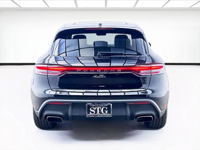 2025 Porsche Macan T