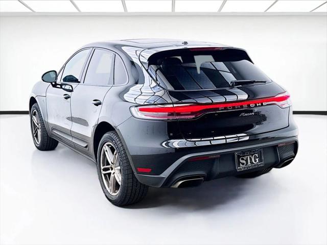 2025 Porsche Macan T