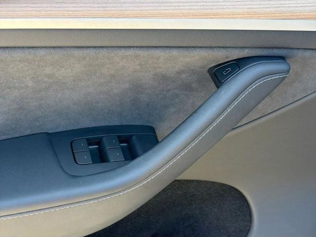 2024 Tesla Model Y Long Range Dual Motor All-Wheel Drive