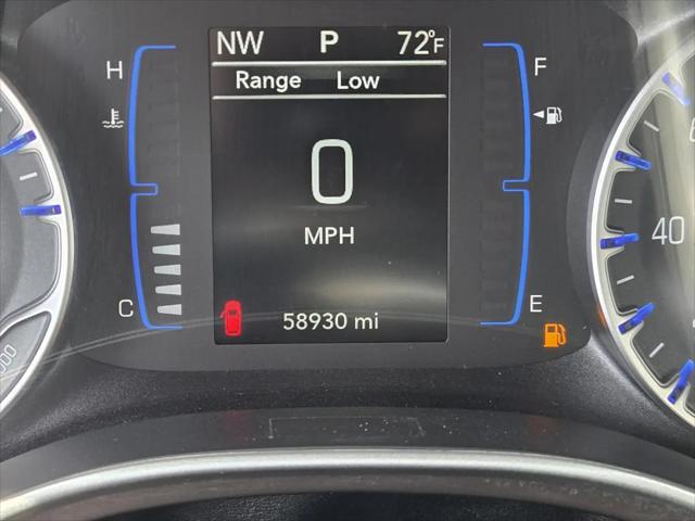 2022 Chrysler Voyager LX