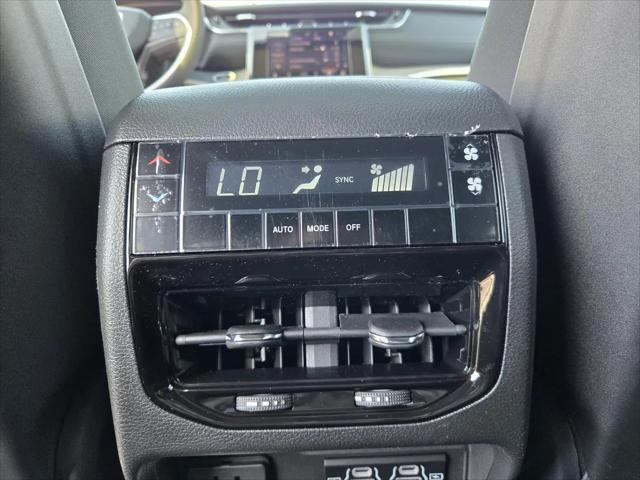 2026 Jeep Grand Cherokee L Altitude 4x2