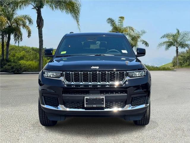 2026 Jeep Grand Cherokee L Laredo 4x2