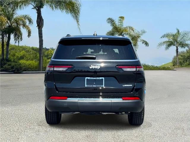 2026 Jeep Grand Cherokee L Laredo 4x2