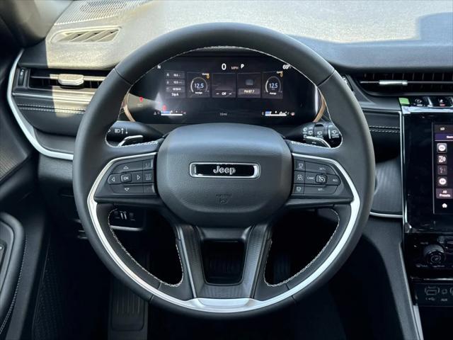 2026 Jeep Grand Cherokee L Laredo 4x2