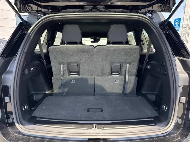 2026 Jeep Grand Cherokee L Laredo 4x2