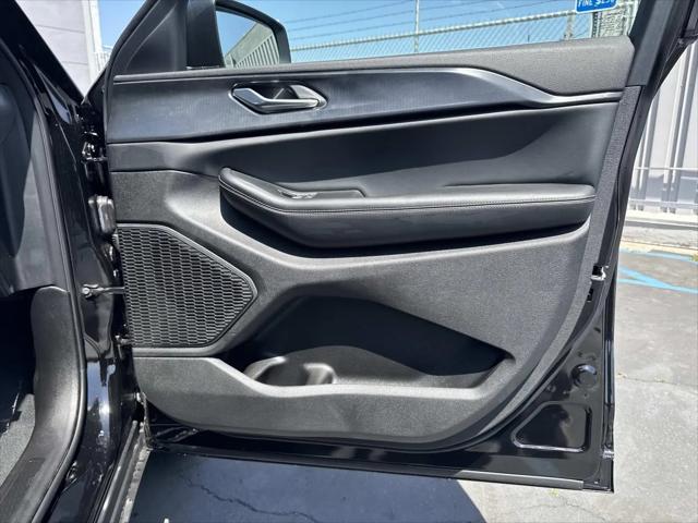 2026 Jeep Grand Cherokee L Laredo 4x2