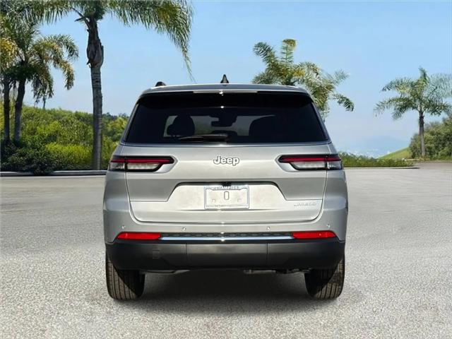 2026 Jeep Grand Cherokee L Altitude 4x2
