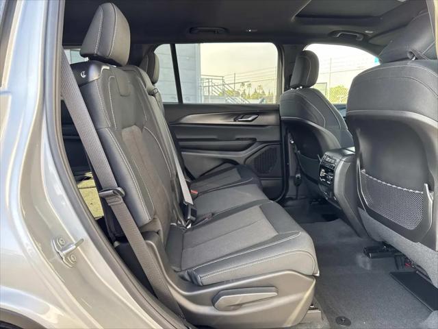 2026 Jeep Grand Cherokee L Altitude 4x2