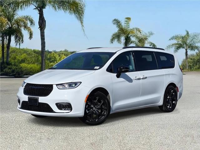2026 Chrysler Pacifica Select for sale in Downey, CA