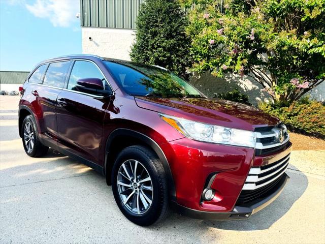 2019 Toyota Highlander XLE for sale in Philadelphia, PA