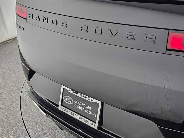 2026 Land Rover Range Rover Sport P460e Dynamic SE