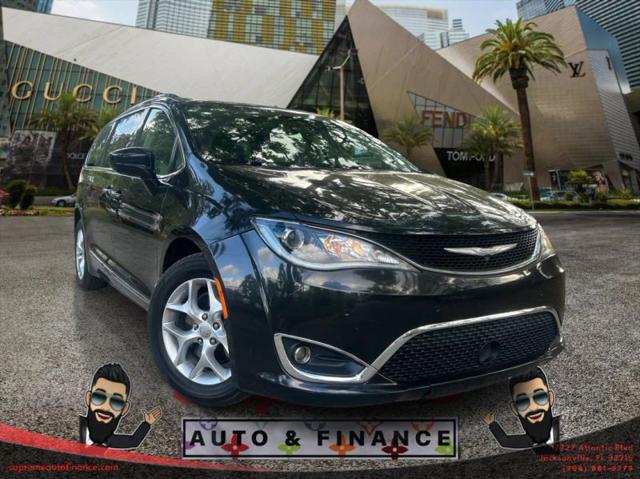 2017 Chrysler Pacifica Touring-L Plus