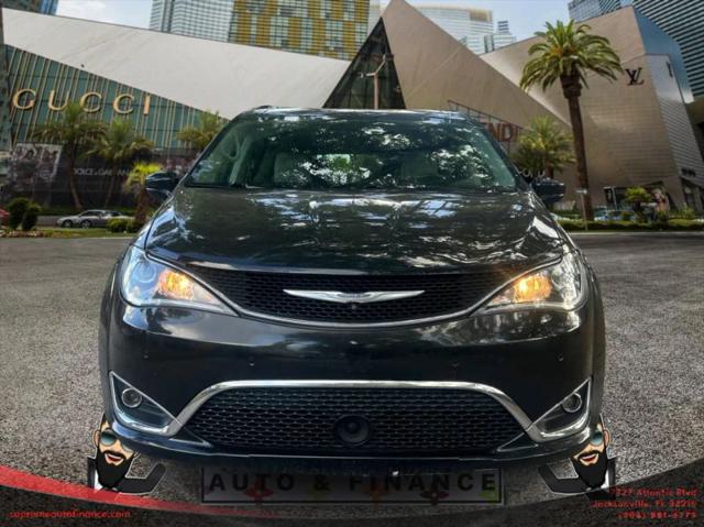 2017 Chrysler Pacifica Touring-L Plus