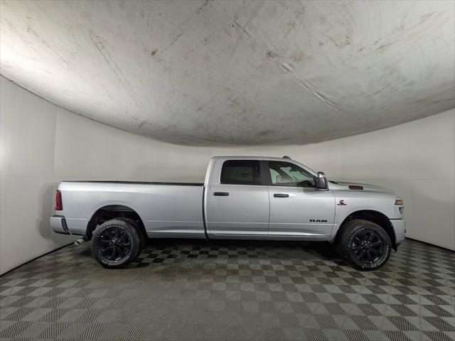 2026 Ram 3500 Big Horn Crew Cab 4x4 8' Box